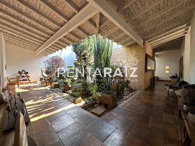 Casa de 5 alcobas en venta en Loma De Las Brujas, Envigado, 349 m² · foto 4 de 20