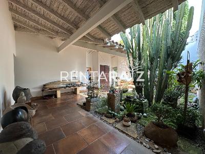 Casa de 5 alcobas en venta en Loma De Las Brujas, Envigado, 349 m² · foto 5 de 20
