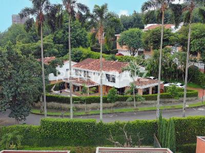 Casa de 4 alcobas en venta en Loma Benedictinos Envigado, Envigado, 340 m² · foto 3 de 20
