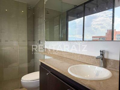 Apartamento de 3 alcobas en venta en El Poblado, Medellín, 274 m² · foto 2 de 20