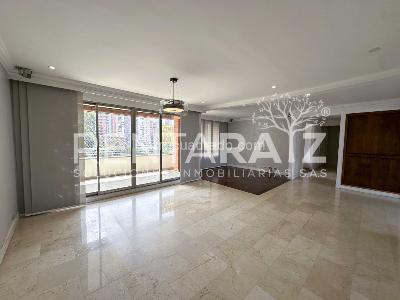 Apartamento de 3 alcobas en venta en El Tesoro, Medellín, 195 m² · foto 5 de 20