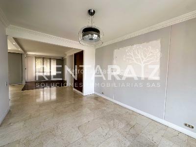 Apartamento de 3 alcobas en venta en El Tesoro, Medellín, 195 m² · foto 11 de 20