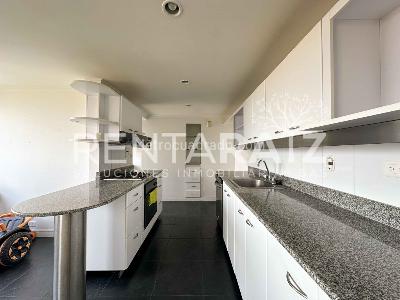 Apartamento de 3 alcobas en venta en El Tesoro, Medellín, 195 m² · foto 16 de 20