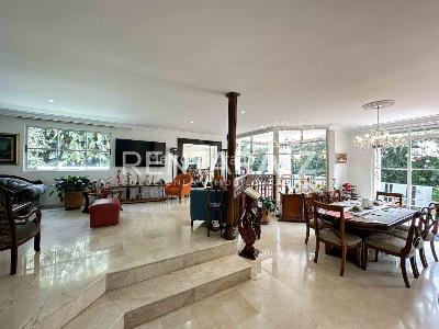 Casa de 4 alcobas en venta en El Poblado, Medellín, 261 m² · foto 16 de 20