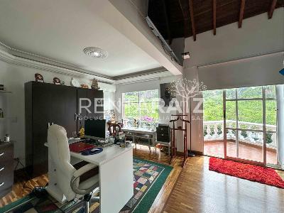 Casa de 4 alcobas en venta en El Poblado, Medellín, 261 m² · foto 19 de 20
