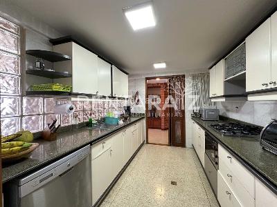 Apartamento de 3 alcobas en venta en Los Balsos, Medellín, 176 m² · foto 6 de 20