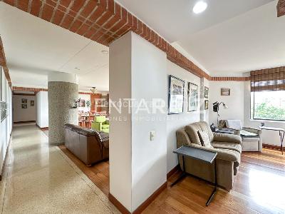 Apartamento de 3 alcobas en venta en Los Balsos, Medellín, 176 m² · foto 10 de 20