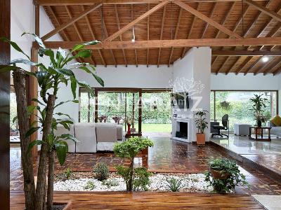 Casa en Arriendo, Loma El Chocho, Envigado