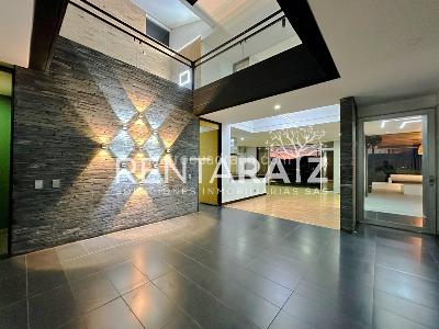 Casa de 4 alcobas en venta en La Calleja, Envigado, 350 m² · foto 4 de 12