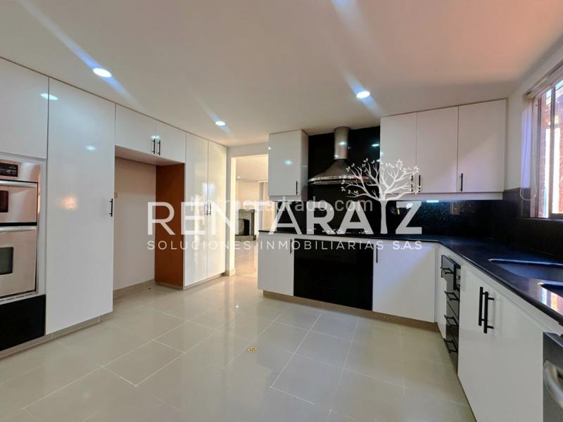 Exclusive 3BR House in La Calera - 5