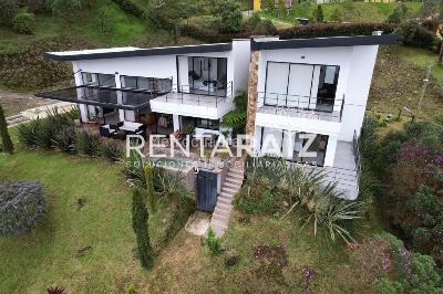 Casa en arriendo en La Catedral, Envigado · foto 2 de 20