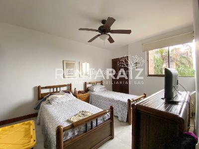 Apartamento de 4 alcobas en venta en El Poblado, Medellín, 450 m² · foto 18 de 20
