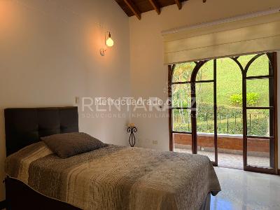 Casa de 4 alcobas en venta en Asdesillas, Sabaneta, 358 m² · foto 18 de 20