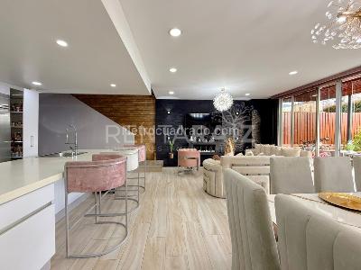 Casa de 4 alcobas en venta en San Lucas, Medellín, 202 m² · foto 4 de 20