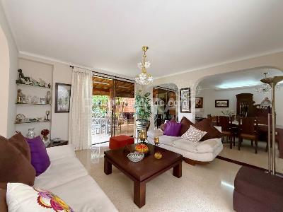 Casa de 4 alcobas en venta en El Tesoro, Medellín, 302 m² · foto 8 de 20