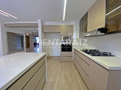 Apartamento de 3 alcobas en venta en Los Balsos, Medellín, 278 m² · foto 2 de 20