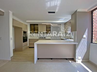 Apartamento de 3 alcobas en venta en Los Balsos, Medellín, 278 m² · foto 4 de 20