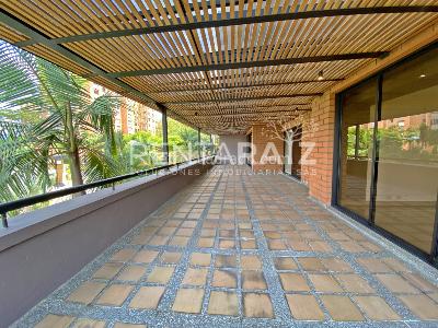 Apartamento de 3 alcobas en venta en Los Balsos, Medellín, 278 m² · foto 13 de 20