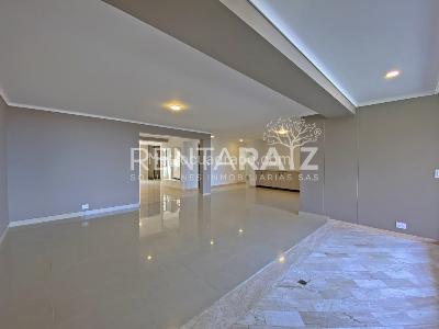 Apartamento de 3 alcobas en venta en Los Balsos, Medellín, 278 m² · foto 15 de 20