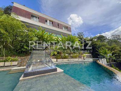 Casa de 4 alcobas en venta en El Poblado, Medellín, 640 m² · foto 2 de 20