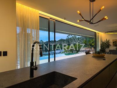 Casa de 4 alcobas en venta en El Poblado, Medellín, 640 m² · foto 16 de 20