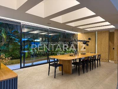 Casa de 4 alcobas en venta en El Poblado, Medellín, 640 m² · foto 18 de 20