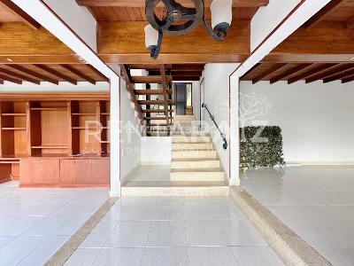 Casa de 4 alcobas en venta en Loma Del Chocho, Envigado, 354 m² · foto 7 de 20