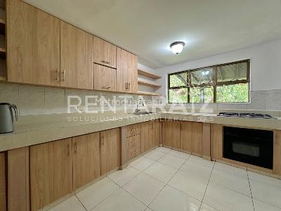 Casa de 4 alcobas en venta en Loma Del Chocho, Envigado, 354 m² · foto 13 de 20