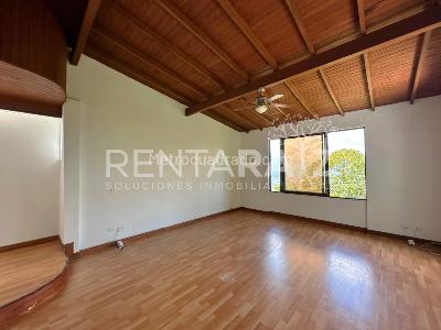 Casa de 4 alcobas en venta en Loma Del Chocho, Envigado, 354 m² · foto 16 de 20
