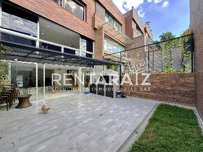 Casa de 3 alcobas en venta en Intermedia, Envigado, 350 m² · foto 2 de 20