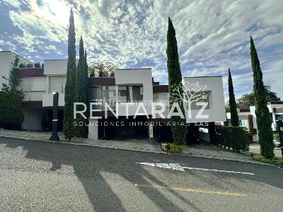 Casa de 3 alcobas en venta en Intermedia, Envigado, 350 m² · foto 5 de 20