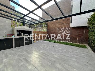 Casa de 3 alcobas en venta en Intermedia, Envigado, 350 m² · foto 16 de 20