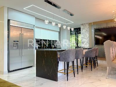 Apartamento en venta en El Poblado, Medellín · foto 6 de 20
