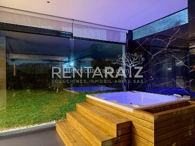 Casa de 5 alcobas en venta en Las Palmas, Medellín, 687 m² · foto 19 de 20