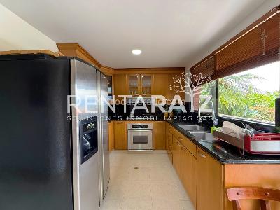 Casa de 4 alcobas en venta en El Poblado, Medellín, 339 m² · foto 20 de 20