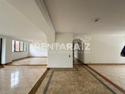Apartamento de 3 alcobas en venta en El Poblado, Medellín, 220 m² · foto 4 de 20