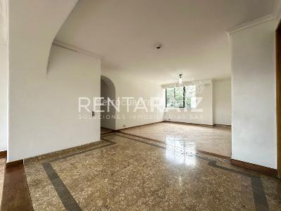 Apartamento de 3 alcobas en venta en El Poblado, Medellín, 220 m² · foto 5 de 20