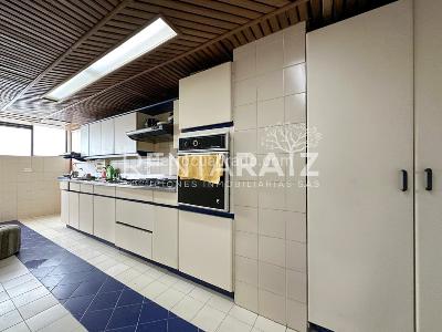 Apartamento de 3 alcobas en venta en El Poblado, Medellín, 220 m² · foto 7 de 20