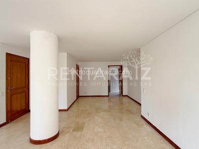 Apartamento de 3 alcobas en venta en Laureles, Medellín, 160 m² · foto 4 de 20