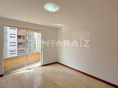 Apartamento de 3 alcobas en venta en Laureles, Medellín, 160 m² · foto 10 de 20