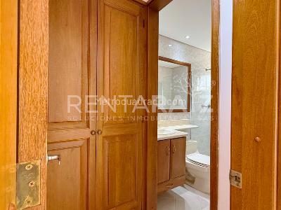 Apartamento de 3 alcobas en venta en Laureles, Medellín, 160 m² · foto 12 de 20