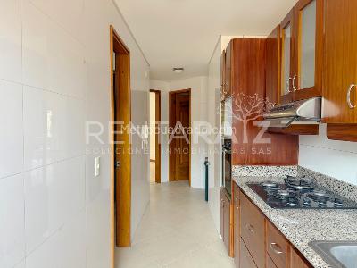 Apartamento de 3 alcobas en venta en Laureles, Medellín, 160 m² · foto 19 de 20