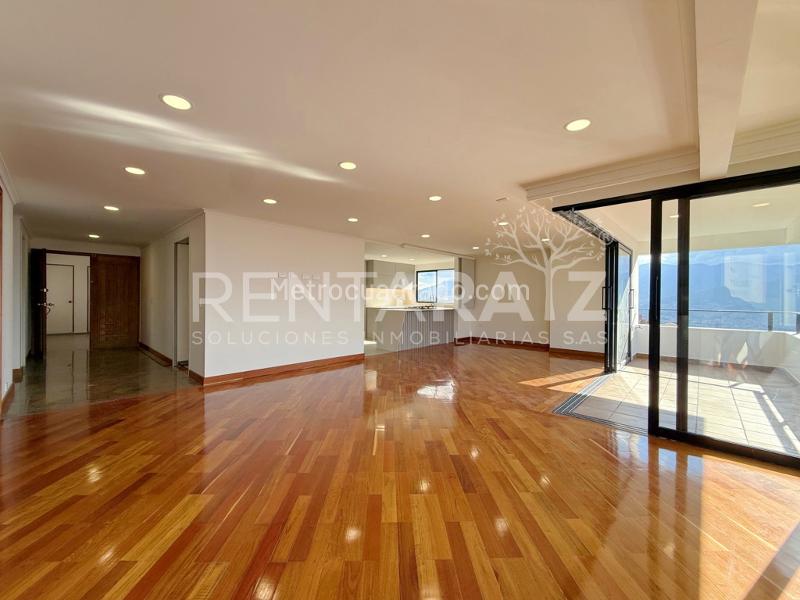 Elegant 3BR Apartment with City View in El Campestre