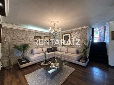 Casa de 3 alcobas en venta en Loma Del Escobero, Envigado, 230 m² · foto 3 de 20