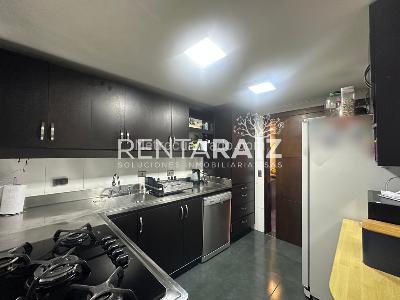 Casa de 3 alcobas en venta en Loma Del Escobero, Envigado, 230 m² · foto 12 de 20