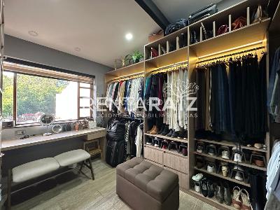 Casa de 3 alcobas en venta en Loma Del Escobero, Envigado, 230 m² · foto 17 de 20