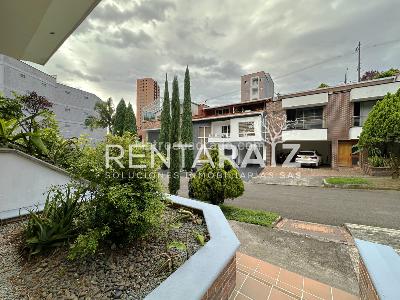 Casa de 5 alcobas en venta en La Doctora, Sabaneta, 300 m² · foto 2 de 20