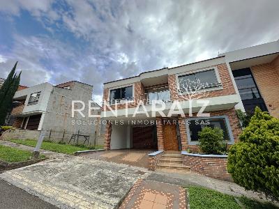 Casa de 5 alcobas en venta en La Doctora, Sabaneta, 300 m² · foto 15 de 20