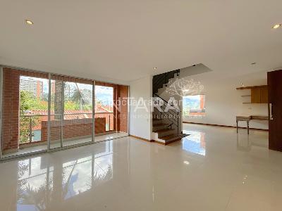 Casa de 5 alcobas en venta en Loma Benedictinos, Envigado, 300 m² · foto 10 de 20