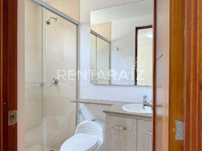 Casa de 5 alcobas en venta en Loma Benedictinos, Envigado, 300 m² · foto 14 de 20